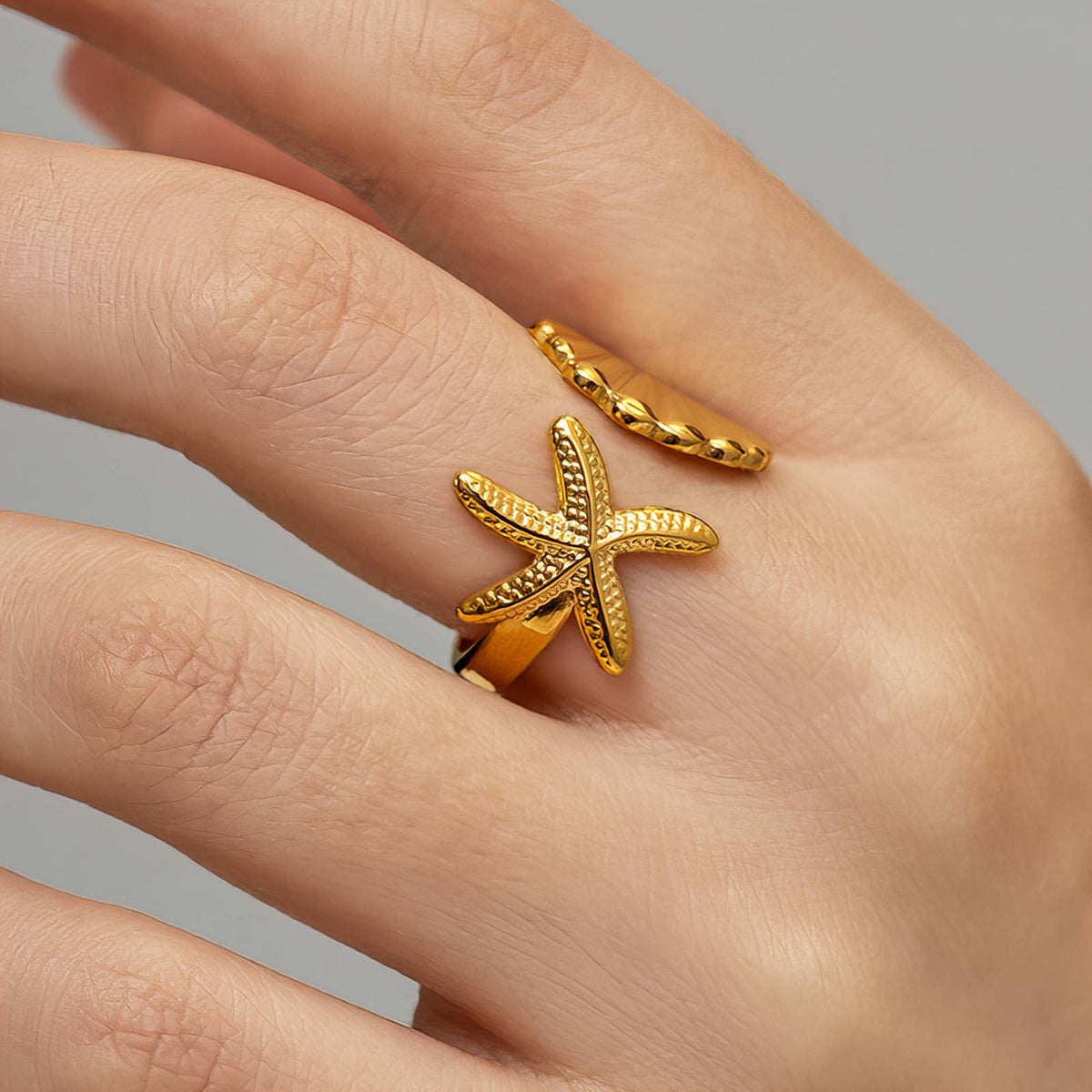 Starfish and Seashell PVD Gold-Plated Stainless Steel Finger Ring